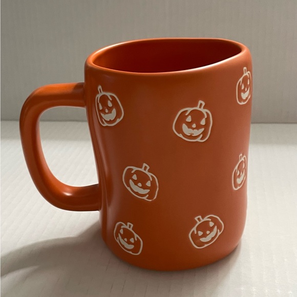 🎃 Rae Dunn Trick or Treat Pumpkins Coffee Mug Halloween Orange NEW - Picture 3 of 5